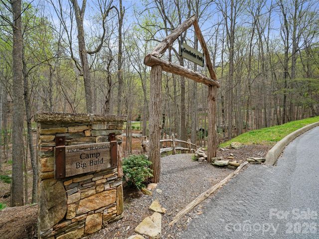 81 Creekside Way F-101, Burnsville, NC 28714