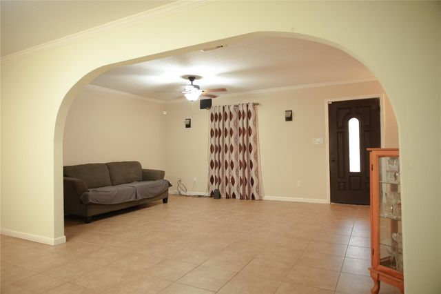 2117 Pecan Street, Dickinson, TX 77539