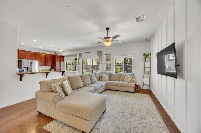 1407 Sundance Dr, Plumas Lake, CA 95961
