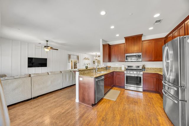 1407 Sundance Dr, Plumas Lake, CA 95961