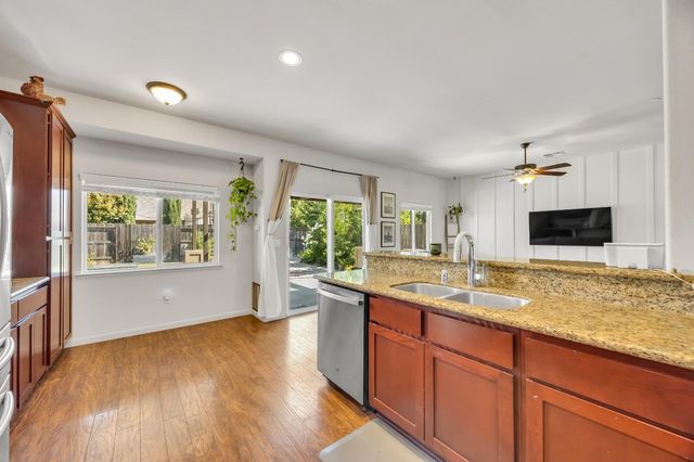 1407 Sundance Dr, Plumas Lake, CA 95961