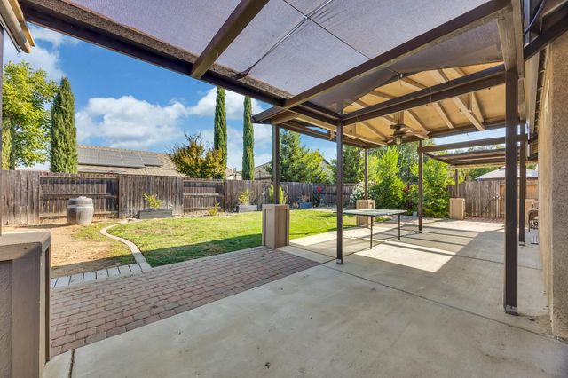 1407 Sundance Dr, Plumas Lake, CA 95961