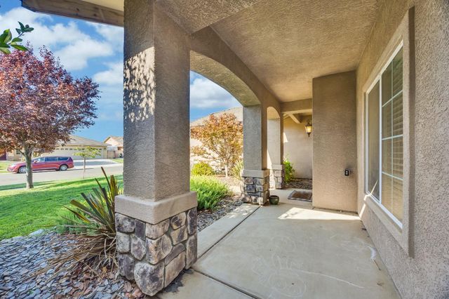 1407 Sundance Dr, Plumas Lake, CA 95961