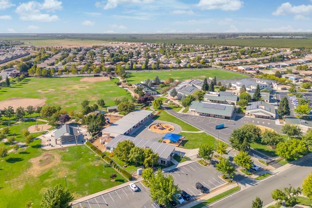 1407 Sundance Dr, Plumas Lake, CA 95961