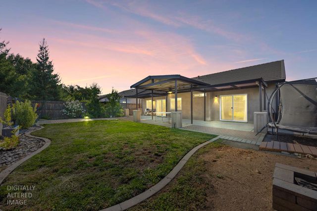 1407 Sundance Dr, Plumas Lake, CA 95961