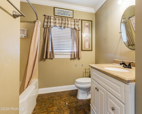 220 Sanders Street, Franklin, LA 70538