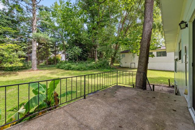 797 Cherokee Lane, Signal Mountain, TN 37377