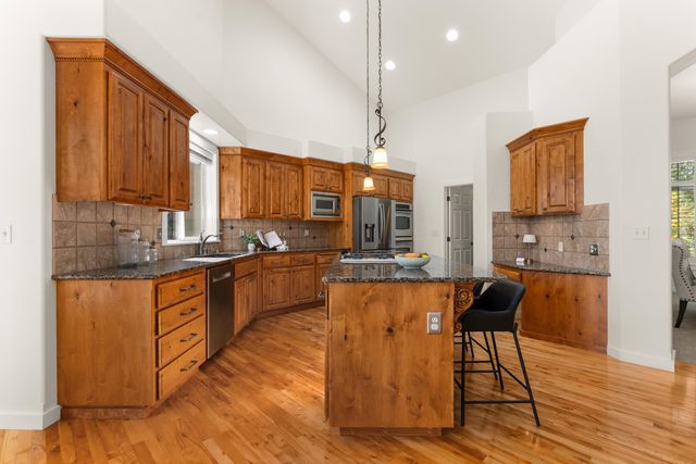 7111 S Brookshire Ct, Spokane, WA 99223