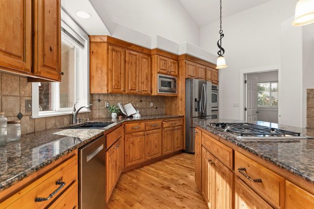 7111 S Brookshire Ct, Spokane, WA 99223