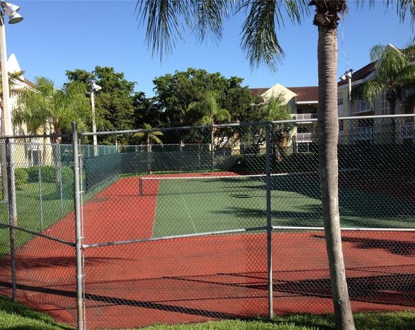 8500 SW 212th St 207, Cutler Bay, FL 33189