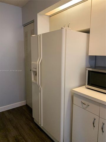 8500 SW 212th St 207, Cutler Bay, FL 33189