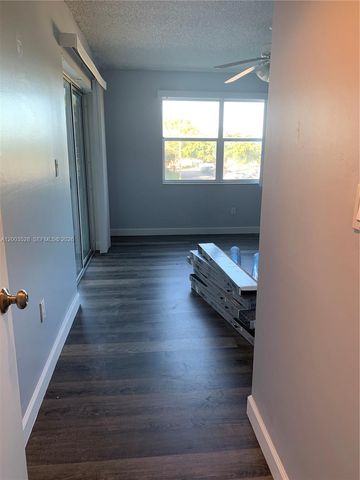 8500 SW 212th St 207, Cutler Bay, FL 33189