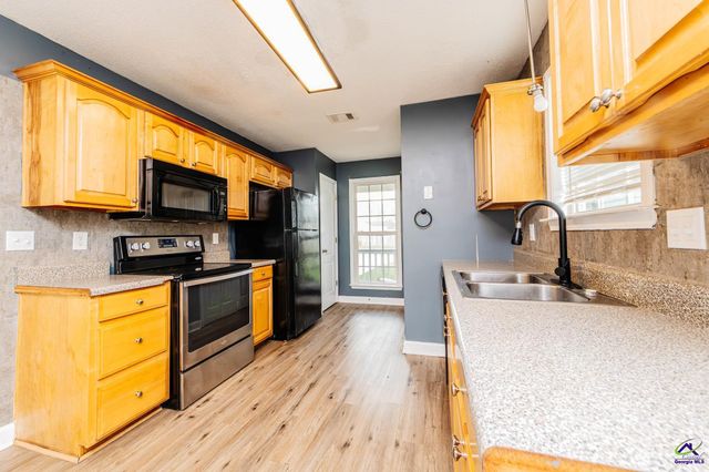 504 Haverhill Circle, Warner Robins, GA 31088