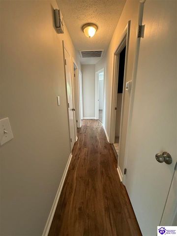 385 Sycamore Drive, Radcliff, KY 40160