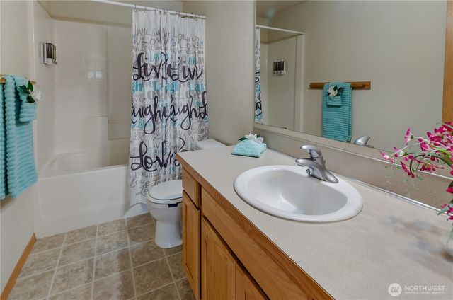 4101 Alabaster Street SE, Lacey, WA 98503