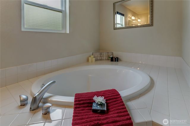 4101 Alabaster Street SE, Lacey, WA 98503