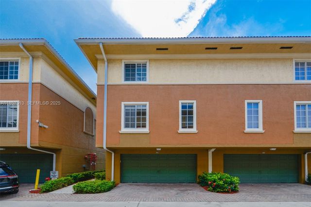 2811 NE 185th Street 801, Aventura, FL 33180