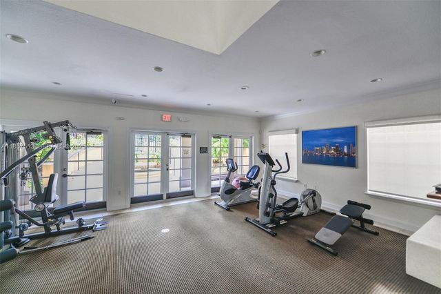 2811 NE 185th Street 801, Aventura, FL 33180