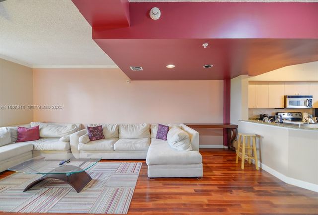 2811 NE 185th Street 801, Aventura, FL 33180