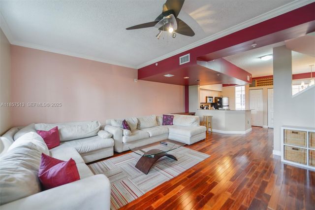 2811 NE 185th Street 801, Aventura, FL 33180