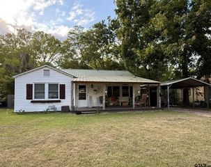 805 Sycamore Street, Mineola, TX 75773