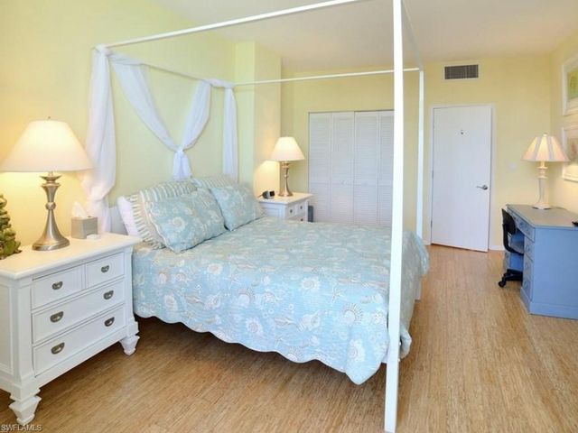 4001 Gulf Shore BLVD N PH-4, Naples, FL 34103