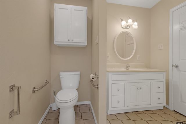 227 Spring Lake, Mineola, TX 75773