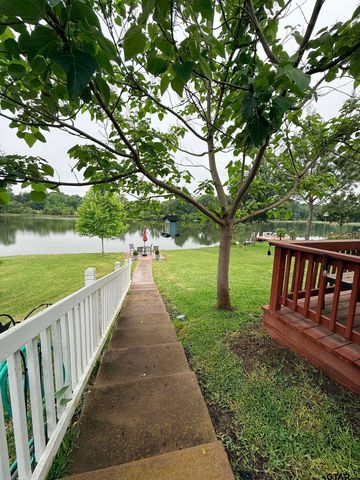 227 Spring Lake, Mineola, TX 75773