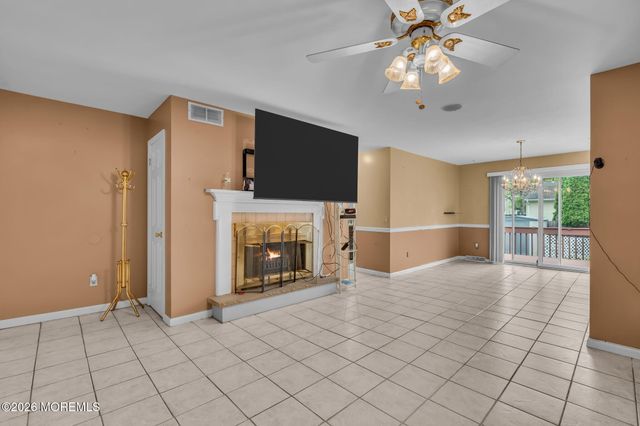 325 Spar Avenue, Beachwood, NJ 08722