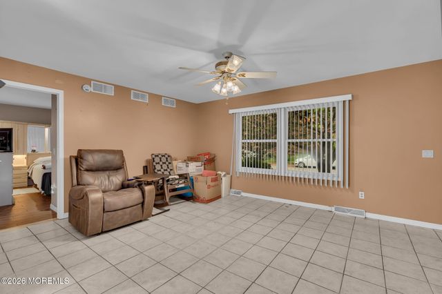 325 Spar Avenue, Beachwood, NJ 08722