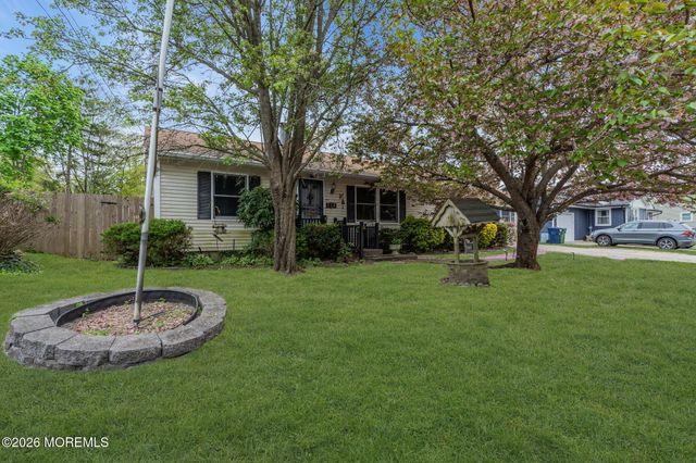 325 Spar Avenue, Beachwood, NJ 08722
