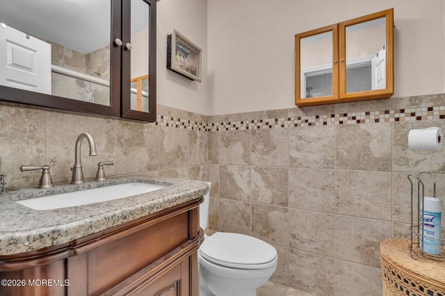 325 Spar Avenue, Beachwood, NJ 08722