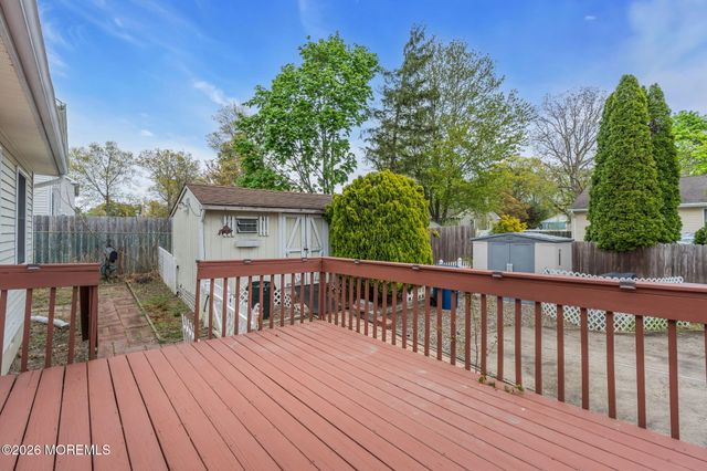 325 Spar Avenue, Beachwood, NJ 08722