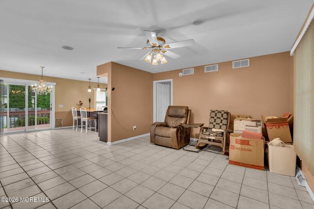325 Spar Avenue, Beachwood, NJ 08722