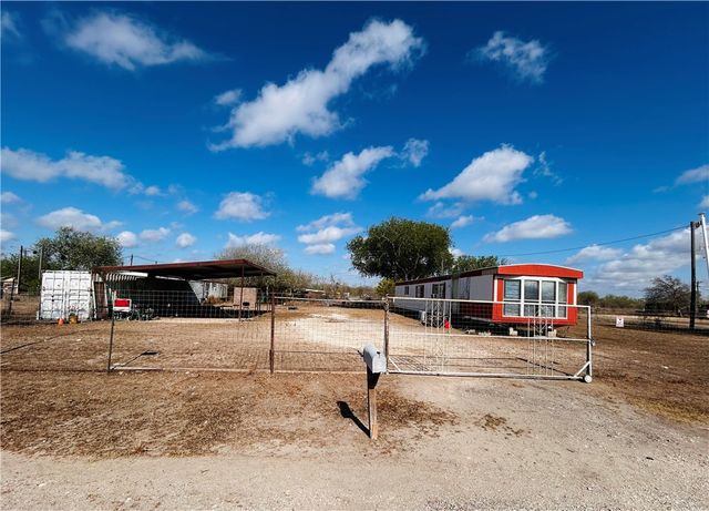 127 county road 3201, Alice, TX 78332