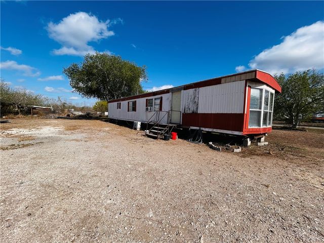 127 county road 3201, Alice, TX 78332
