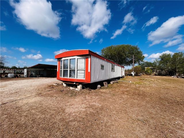 127 county road 3201, Alice, TX 78332