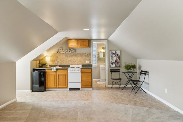 1909 Dr Robinson Rd, Spring Hill, TN 37174