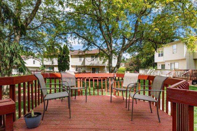 493 Foxtrail Circle E, Westerville, OH 43081