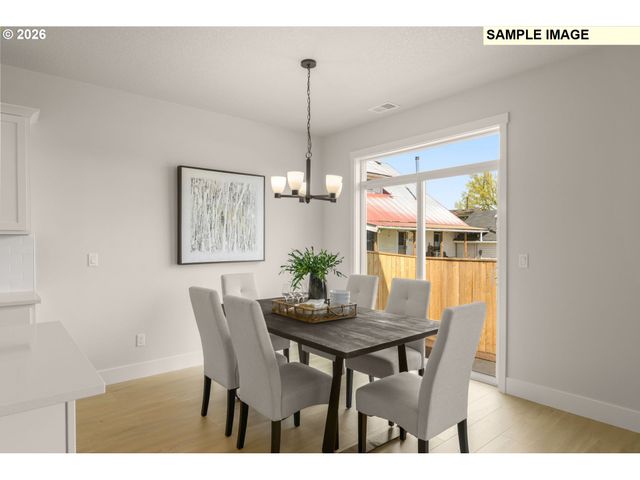 2250 Echo Fern Ln, Forest Grove, OR 97116