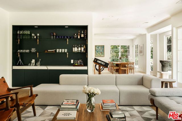 2410 E Nichols Canyon Road, Los Angeles, CA 90046