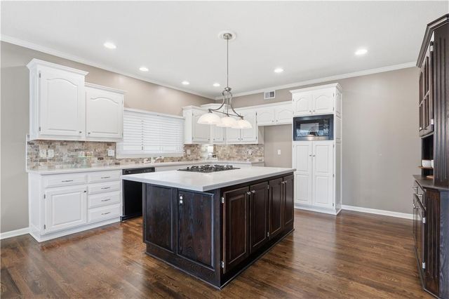 14213 Parkhill Street, Overland Park, KS 66221