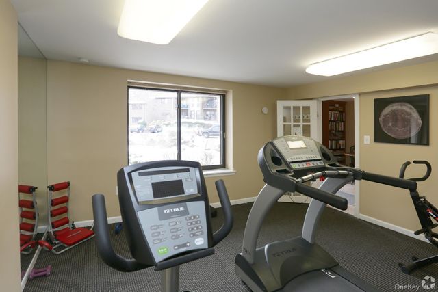 44 Route 25 A 409, Smithtown, NY 11787