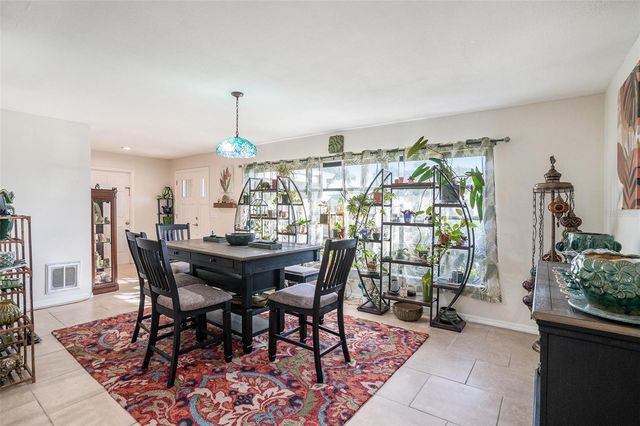 202 RUNNING HORSE ROAD, Seffner, FL 33584