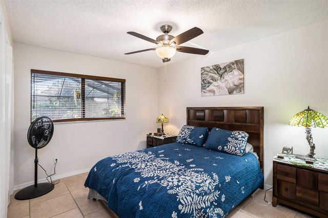 202 RUNNING HORSE ROAD, Seffner, FL 33584