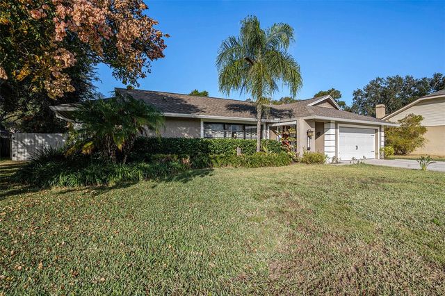 202 RUNNING HORSE ROAD, Seffner, FL 33584