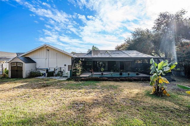 202 RUNNING HORSE ROAD, Seffner, FL 33584