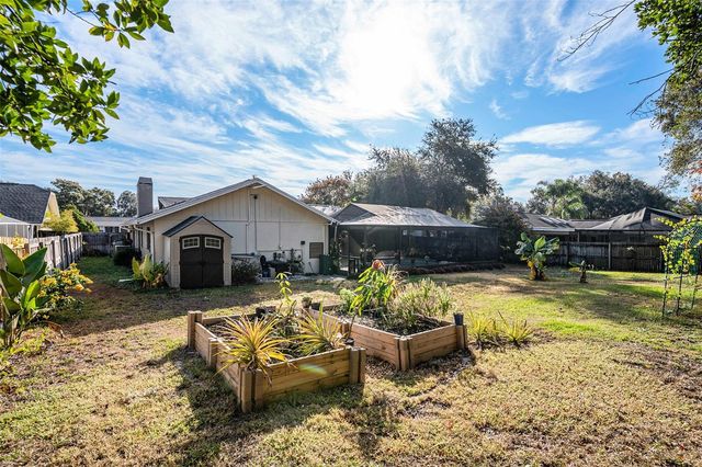 202 RUNNING HORSE ROAD, Seffner, FL 33584