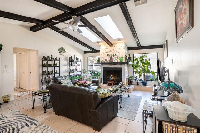 202 RUNNING HORSE ROAD, Seffner, FL 33584