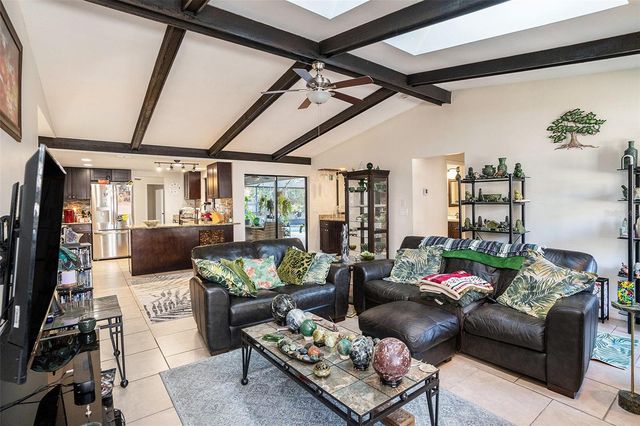 202 RUNNING HORSE ROAD, Seffner, FL 33584